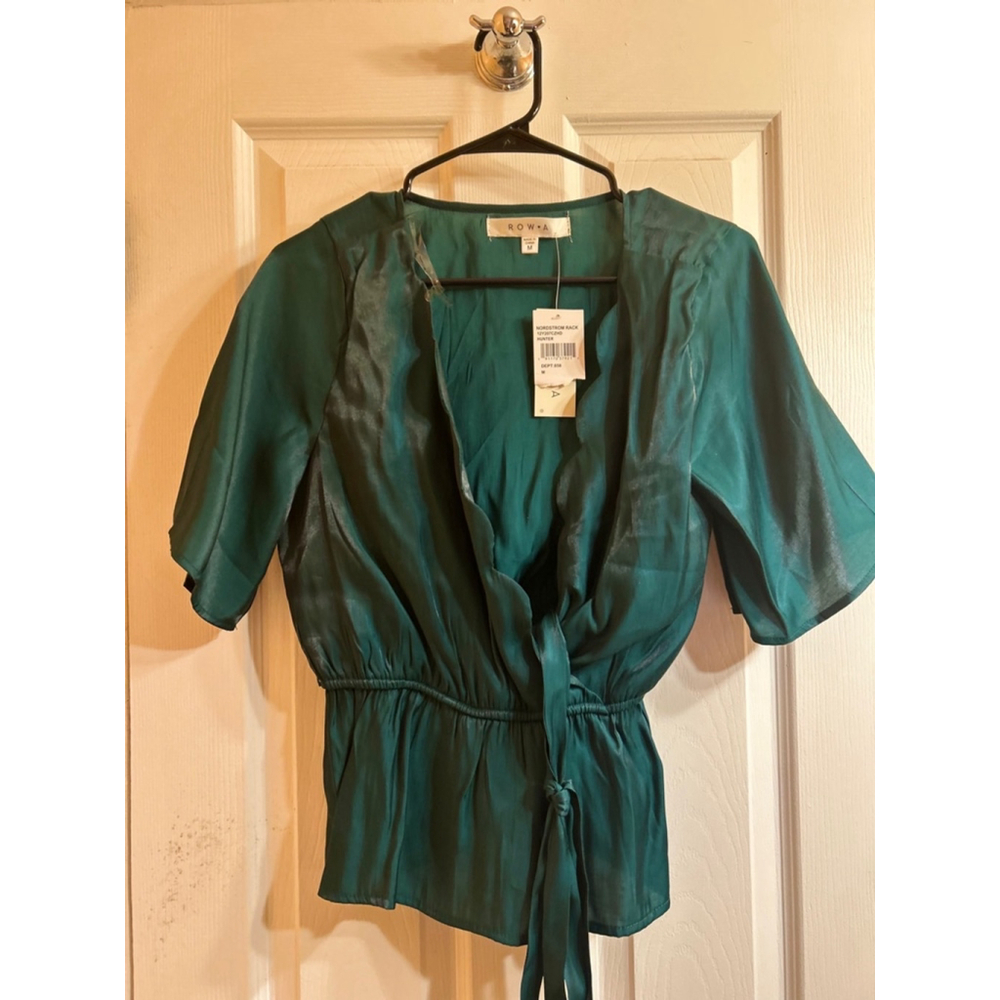 Women's Row A Blouse Size M Green